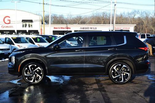 2022 Mitsubishi Outlander ES 2.5 S-AWC