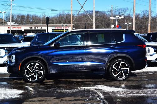 2022 Mitsubishi Outlander SEL Special Edition S-AWC