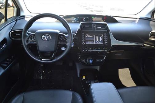 2022 Toyota Prius XLE