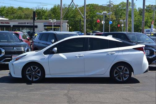 2022 Toyota Prius XLE