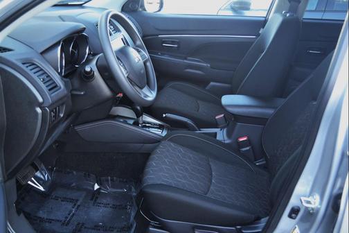 2024 Mitsubishi Outlander Sport 2.0 ES