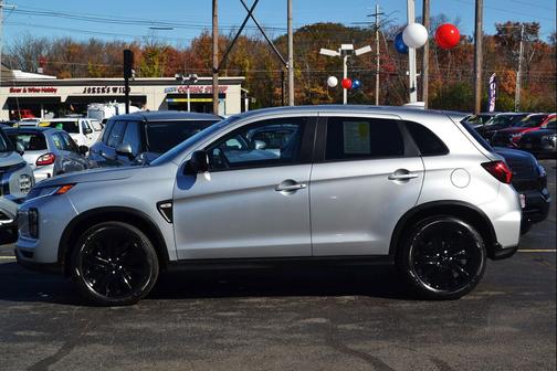 2025 Mitsubishi Outlander Sport 2.0 LE