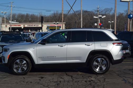 2022 Jeep Grand Cherokee 4xe Base