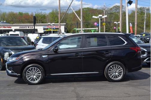 2022 Mitsubishi Outlander PHEV SEL