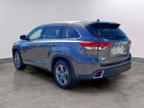 2017 Toyota Highlander Limited Platinum