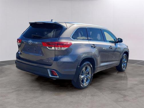 2017 Toyota Highlander Limited Platinum