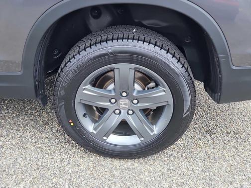 Modern Steel Metallic 2023 Honda Ridgeline RTL-E