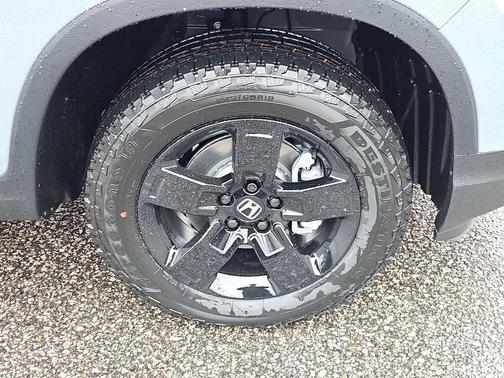 Sonic Gray Pearl 2026 Honda Ridgeline Black