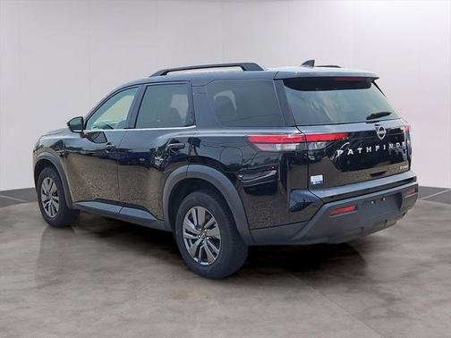 2024 Nissan Pathfinder SV 4WD
