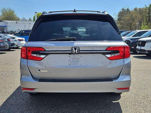 Lunar Silver Metallic 2023 Honda Odyssey EX-L