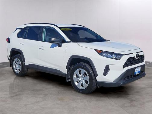 2020 Toyota RAV4 LE