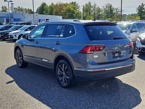 2022 Volkswagen Tiguan 2.0T SE 4MOTION