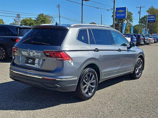 2022 Volkswagen Tiguan 2.0T SE 4MOTION