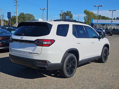 Platinum White 2026 Honda Pilot Black Edition