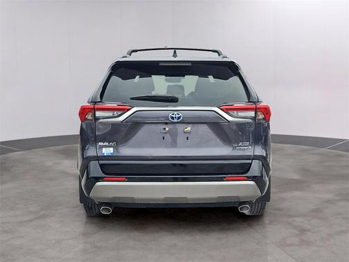 2024 Toyota RAV4 Hybrid SE