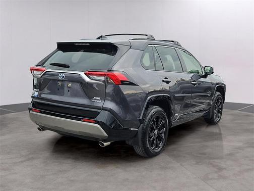 2024 Toyota RAV4 Hybrid SE