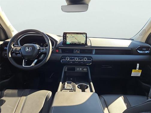 2025 Honda Pilot Touring 8-Passenger
