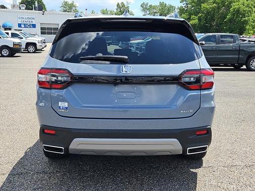 2023 Honda Pilot AWD Elite