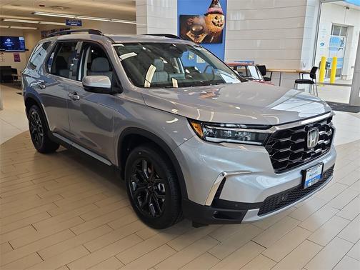 2025 Honda Pilot Touring 8-Passenger
