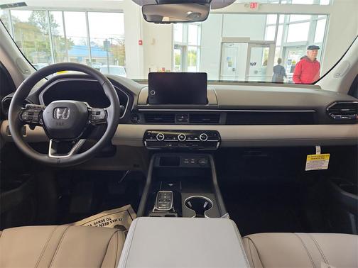 2025 Honda Pilot Touring 8-Passenger