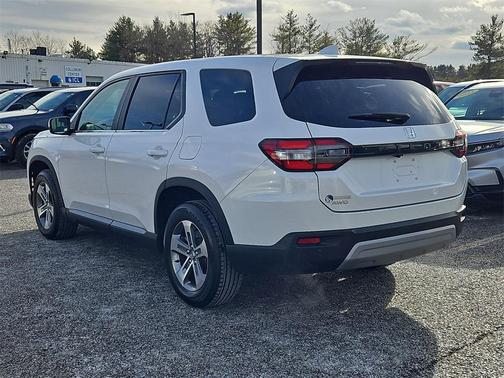 2023 Honda Pilot AWD EX-L 8 Passenger