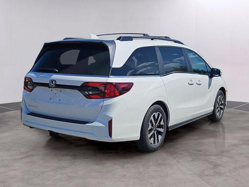 Platinum White 2026 Honda Odyssey EX-L