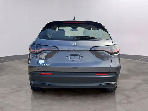 Modern Steel Metallic 2025 Honda HR-V LX