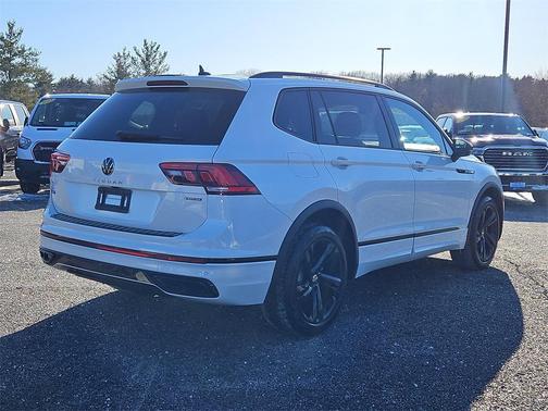 2023 Volkswagen Tiguan 2.0T SE R-Line Black 4MOTION