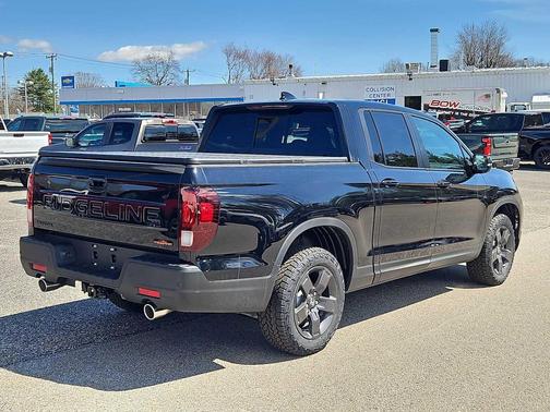 Crystal Black Pearl 2026 Honda Ridgeline TrailSport