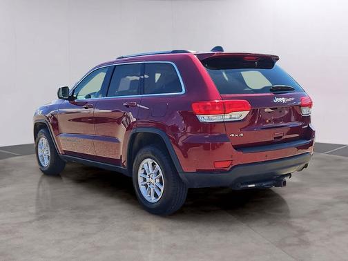 Velvet Red Pearlcoat 2018 Jeep Grand Cherokee Laredo E
