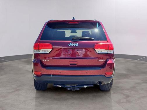 Velvet Red Pearlcoat 2018 Jeep Grand Cherokee Laredo E