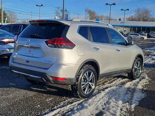 2020 Nissan Rogue SV