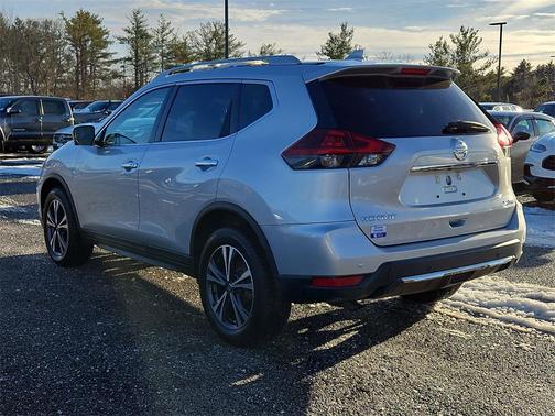 2020 Nissan Rogue SV