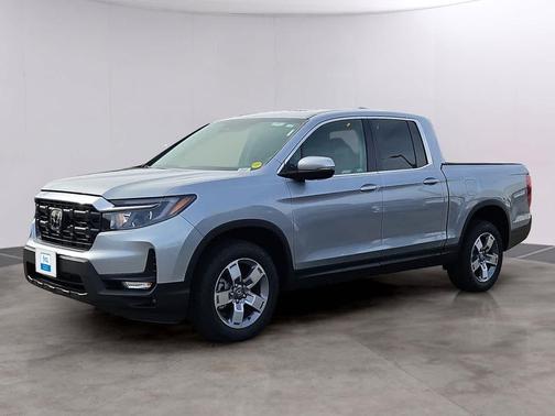 Solar Silver Metallic 2026 Honda Ridgeline RTL