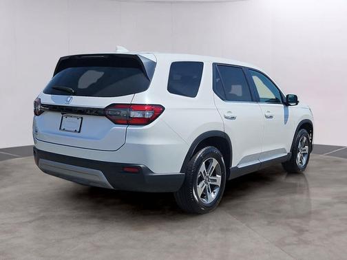 Platinum White Pearl 2025 Honda Pilot EX-L