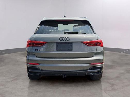 Chronos Gray Metallic 2022 Audi Q3 45 S line Premium Plus