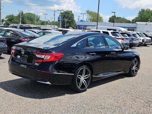 2022 Honda Accord Hybrid Touring