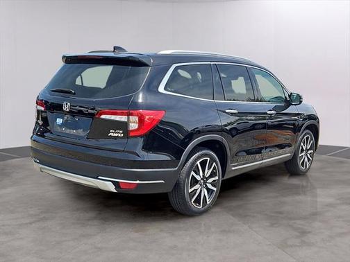 2022 Honda Pilot AWD Elite