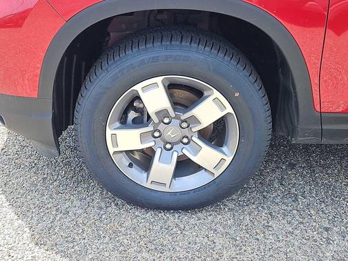 Radiant Red Metallic II 2025 Honda Ridgeline RTL
