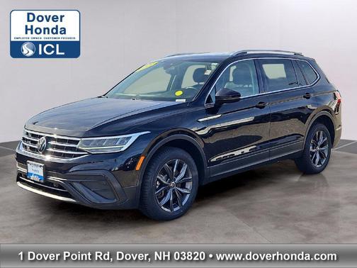 Deep Black Pearl 2022 Volkswagen Tiguan 2.0T SE 4MOTION