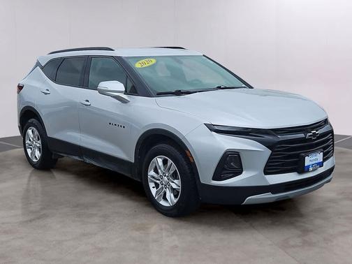 Silver Ice Metallic 2020 Chevrolet Blazer 2LT