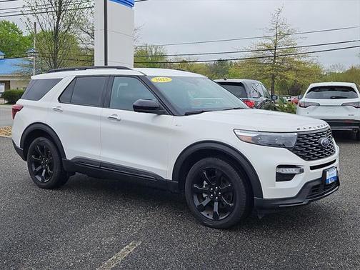 2023 Ford Explorer ST-Line