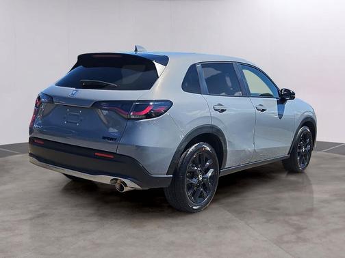 Urban Gray Pearl 2024 Honda HR-V AWD Sport