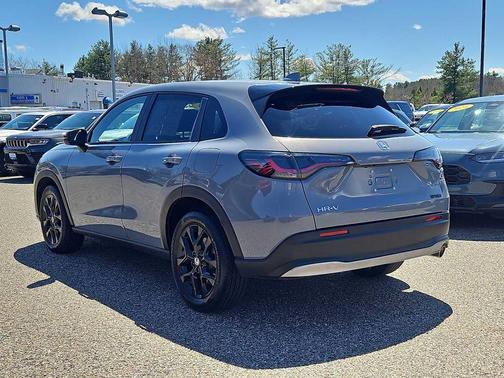 Urban Gray Pearl 2024 Honda HR-V AWD Sport