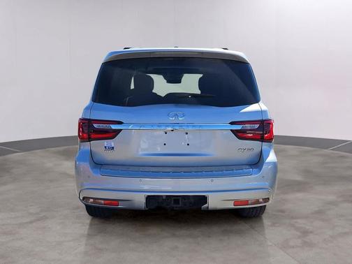 2021 INFINITI QX80 Luxe