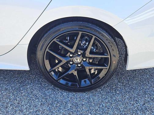 Platinum White Pearl 2025 Honda Civic Sport