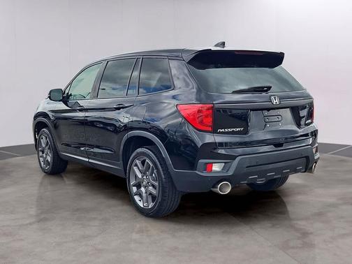 Crystal Black Pearl 2023 Honda Passport AWD EX-L