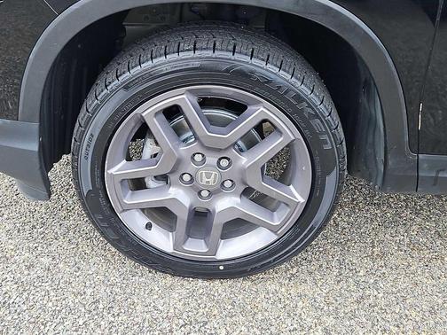 Crystal Black Pearl 2023 Honda Passport AWD EX-L