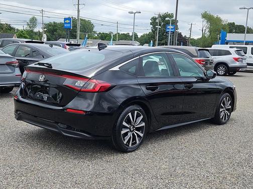 2023 Honda Civic EX-L