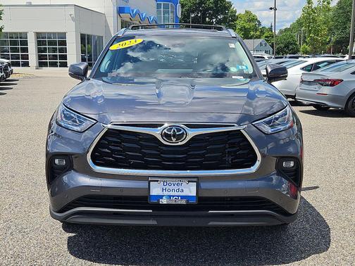 Magnetic Gray Metallic 2023 Toyota Highlander Limited
